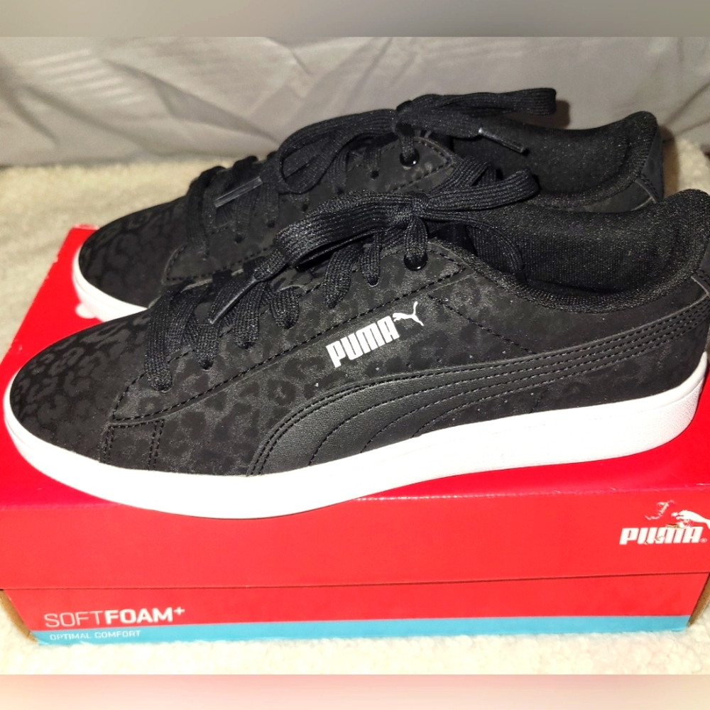 NIB Puma womens Vikky V2 Wildcat sneakers black leopard print suede S8